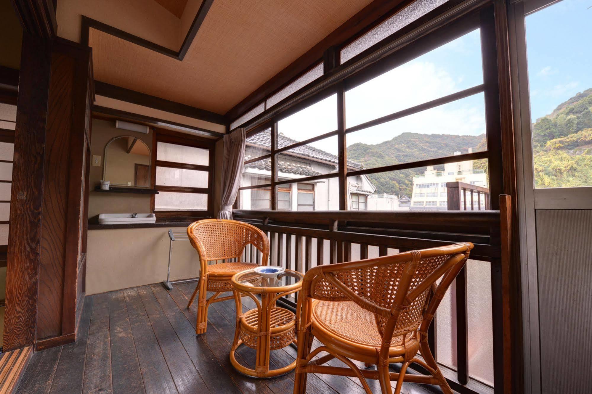 Hinagu Onsen Kinparo Hotel Yatsushiro Esterno foto